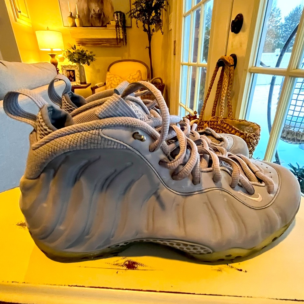Nike Air Foamposite Wolf Grey Size 9.5M